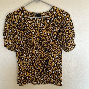 Leopard (?) print top